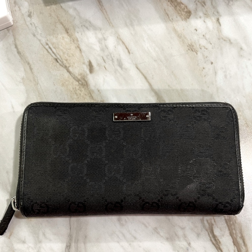 Authentic Black Gucci Guccissima Canvas Gg Long zippie Wallet